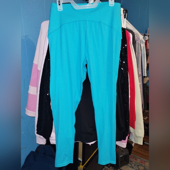 L.A. Society Tummy Control Leggings - Picture 2 of 5